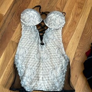 Vs garter dress